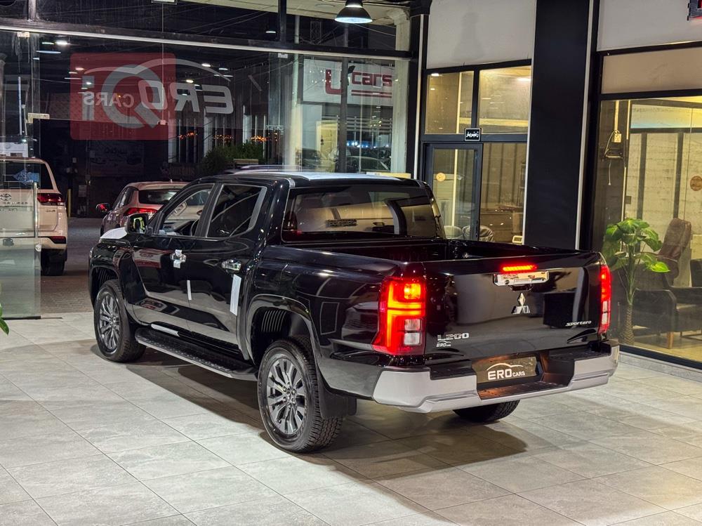 میتسوبیشی L200